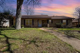 2404 Crestview Cir, Irving, TX 75062 - Photo 6