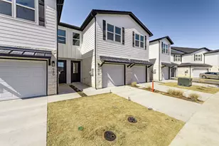 561 Galt Dr, Stephenville, TX 76401 - Photo 2