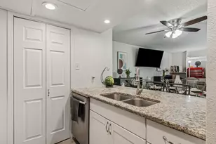 4655 Country Creek Dr, Dallas, TX 75236 - Photo 14