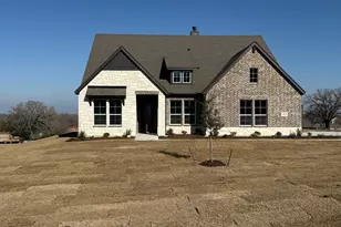 404 Hayden Faith Ct, Springtown, TX 76082 - Photo 1