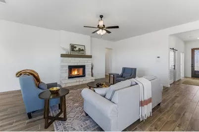 404 Hayden Faith Court, Springtown, TX 76082 - Photo 16