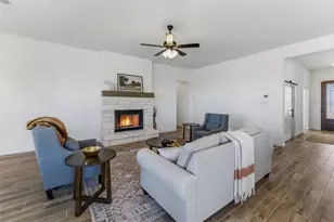 404 Hayden Faith Ct, Springtown, TX 76082 - Photo 16