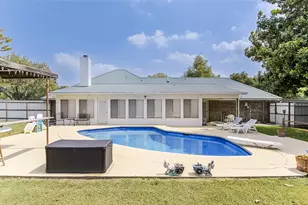 111 Kirk Rd, Midlothian, TX 76065 - Photo 1