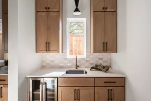 10321 Lanshire Dr, Dallas, TX 75238 - Photo 8