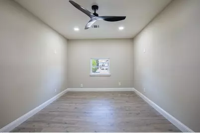 2662 Wilhurt Avenue, Dallas, TX 75216 - Photo 6