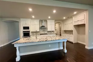 2705 Walnut Creek Ln, The Colony, TX 75056 - Photo 6