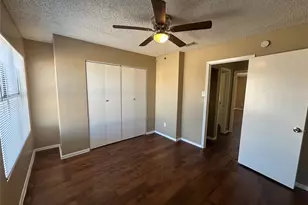 2174 Aspen Dr, Dallas, TX 75227 - Photo 14