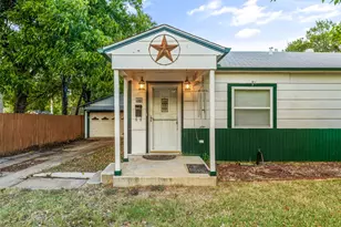 310 Larry Dr, Irving, TX 75060 - Photo 4