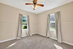 606 S Gordon St, Sherman, TX 75092 - Photo 14