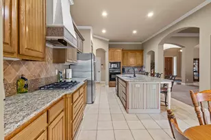 1666 Plum Creek Dr, Midlothian, TX 76065 - Photo 12