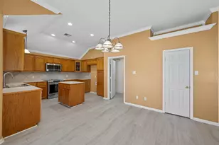 1110 Springhill St, Waco, TX 76705 - Photo 10