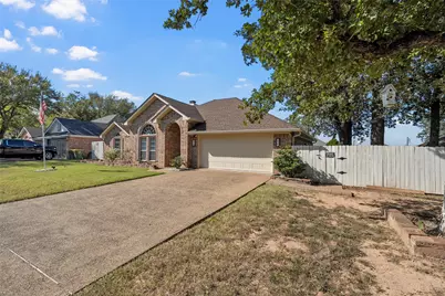 1110 Springhill Street, Waco, TX 76705 - Photo 2
