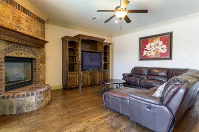 7905 Hallmark Drive, North Richland Hills, TX 76182 - Photo 12