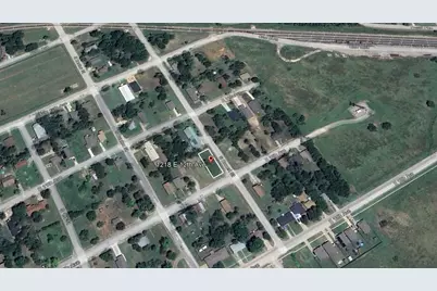 1218 E 12th Avenue, Corsicana, TX 75110 - Photo 2