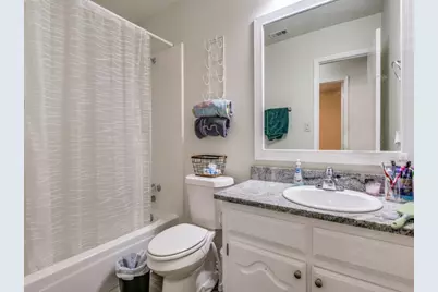 210 Myrtle Avenue, Waxahachie, TX 75165 - Photo 8