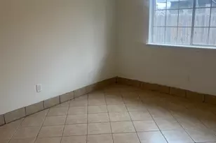 4443 Falls Dr, Dallas, TX 75211 - Photo 6