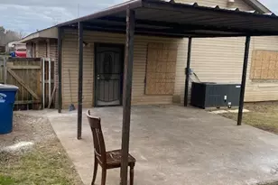 4443 Falls Dr, Dallas, TX 75211 - Photo 10