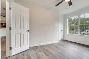 811 S 18th St, Corsicana, TX 75110 - Photo 14