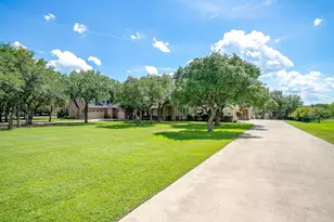 9549 Dickson Rd, Fort Worth, TX 76179 - Photo 4