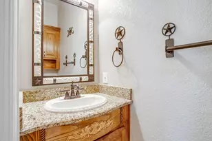 9549 Dickson Rd, Fort Worth, TX 76179 - Photo 30