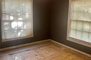 1016 N Howeth St, Gainesville, TX 76240 - Photo 12