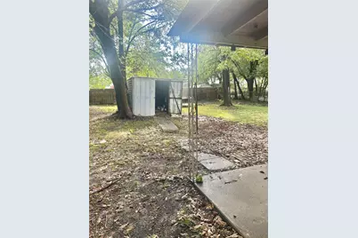 1016 N Howeth Street, Gainesville, TX 76240 - Photo 14