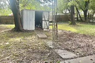 1016 N Howeth St, Gainesville, TX 76240 - Photo 14