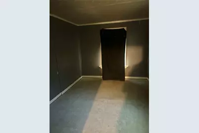 1016 N Howeth Street, Gainesville, TX 76240 - Photo 8