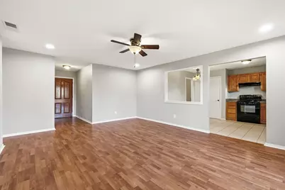 743 Idlewilde Drive, Lewisville, TX 75067 - Photo 10