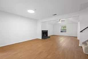 2806 Spring Valley Dr, Bedford, TX 76021 - Photo 16