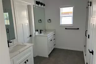 1503 W 6th St, McGregor, TX 76657 - Photo 14