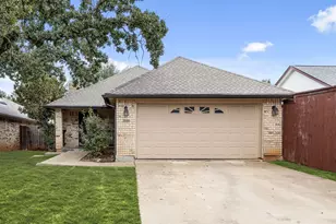 3100 Emerald St, Bedford, TX 76021 - Photo 1