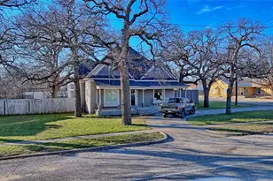 209 N Wickham St, Alvord, TX 76225 - Photo 38