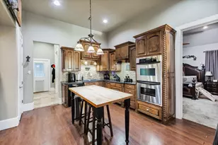 209 N Wickham St, Alvord, TX 76225 - Photo 16