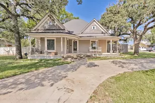 209 N Wickham St, Alvord, TX 76225 - Photo 10