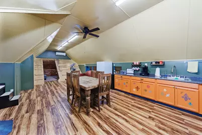 209 N Wickham Street, Alvord, TX 76225 - Photo 32