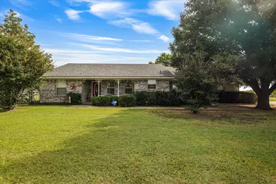 713 Arapaho Drive, Tioga, TX 76271 - Photo 1