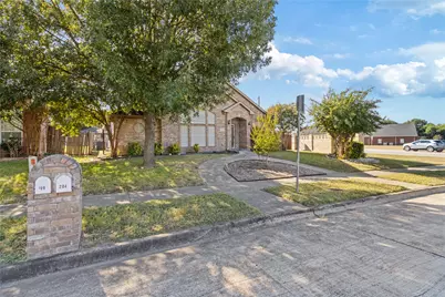 204 Trinity Drive, Lancaster, TX 75146 - Photo 10