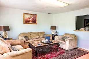 552 E Commerce St, Fairfield, TX 75840 - Photo 2