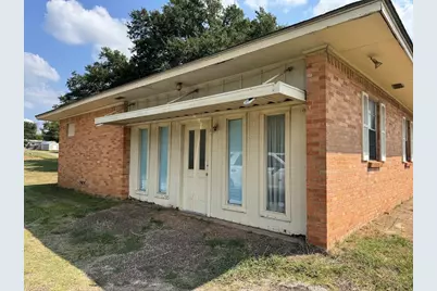 552 E Commerce Street, Fairfield, TX 75840 - Photo 20