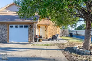 3153 Curry Ln, Abilene, TX 79605 - Photo 2