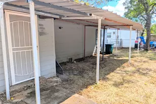 1807 Buck St, Gainesville, TX 76240 - Photo 28