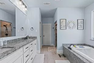 310 Oak Creek Ct, Springtown, TX 76082 - Photo 34