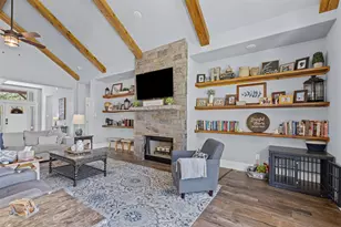 310 Oak Creek Ct, Springtown, TX 76082 - Photo 14