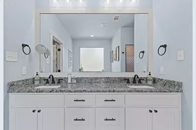 310 Oak Creek Court, Springtown, TX 76082 - Photo 36