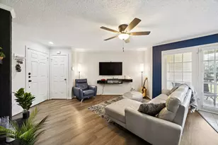 16301 Ledgemont Ln, Addison, TX 75001 - Photo 8