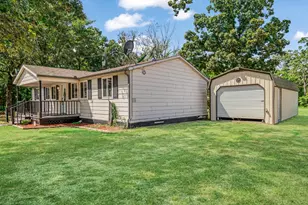 28 Private Road 45075, Powderly, TX 75473 - Photo 2