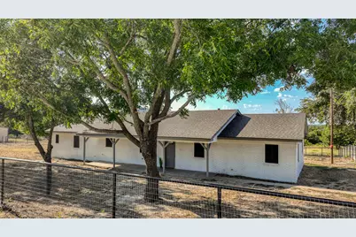 3696 W Lambert Road, Weatherford, TX 76088 - Photo 2