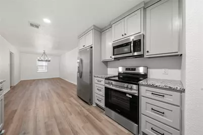 206 E Avenue G, Valley Mills, TX 76689 - Photo 4