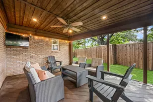 7318 Rockhurst Dr, Dallas, TX 75214 - Photo 12